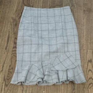 NWT Banana Republic Light Gray Plaid Ruffle Hem Pencil Skirt